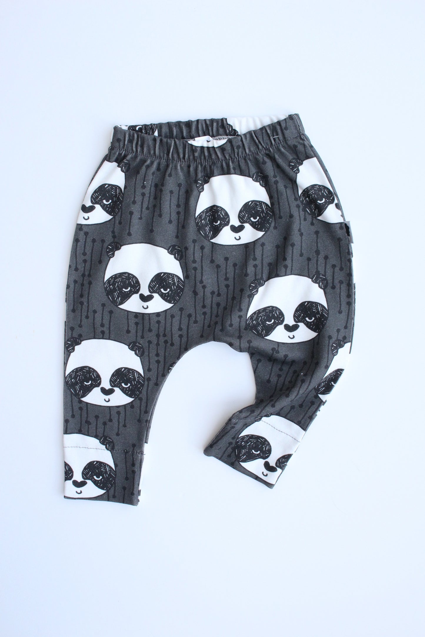 Organic Harem Leggings - Sleepy Panda (Charcoal)